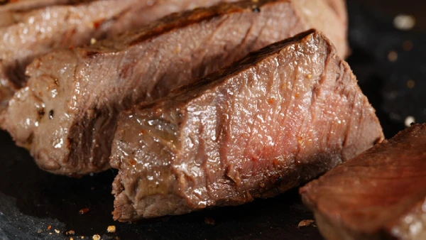 Entenda as transformações no corpo após abandonar a carne e veja como manter a saúde em equilíbrio