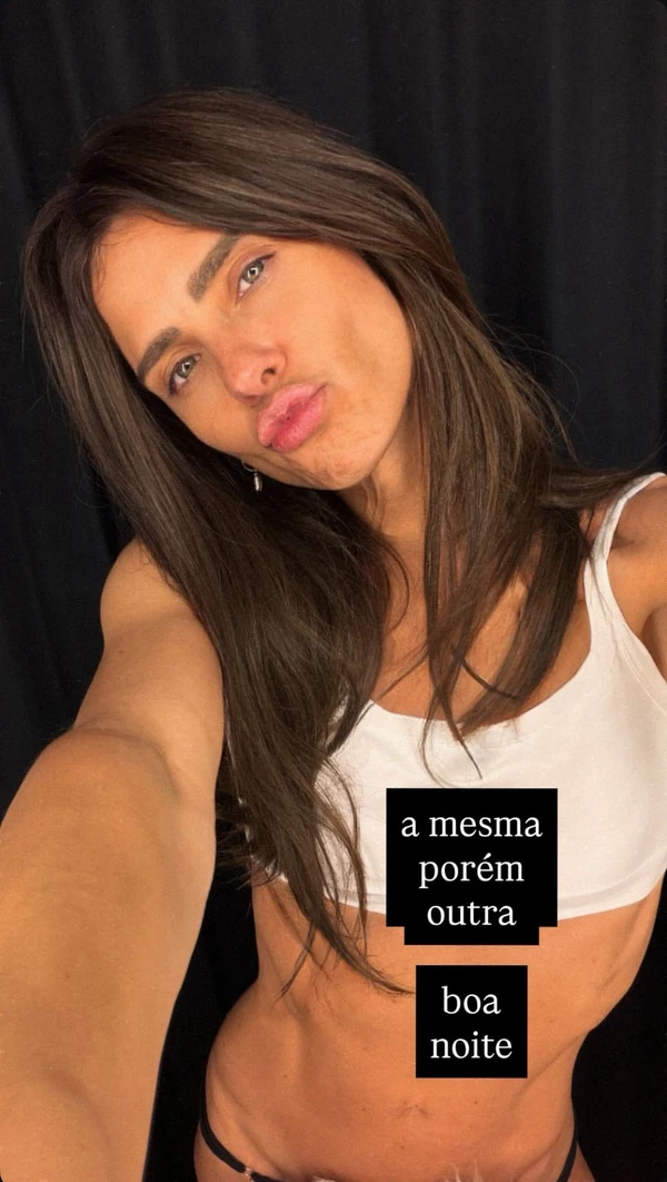 Novo visual de Carolina Dieckmmann por Reprdodução