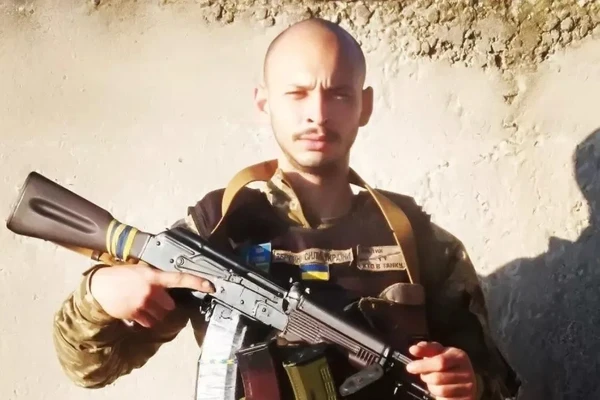 Polícia investiga se integrante do Comando Vermelho viajou para Ucrânia para aprender técnicas de guerra