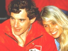 Imagem - 'Queriam provar que era puta', diz esposa de melhor amigo de Ayrton Senna sobre rejeição da família a Adriane Galisteu