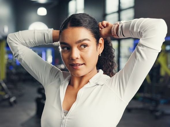 Imagem - 16 cuidados com os cabelos antes e depois do treino para evitar danos aos fios
