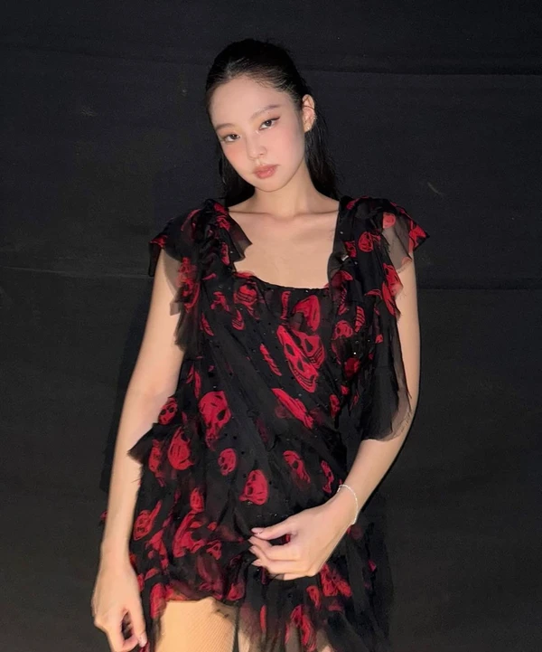 Jennie por Reprodução