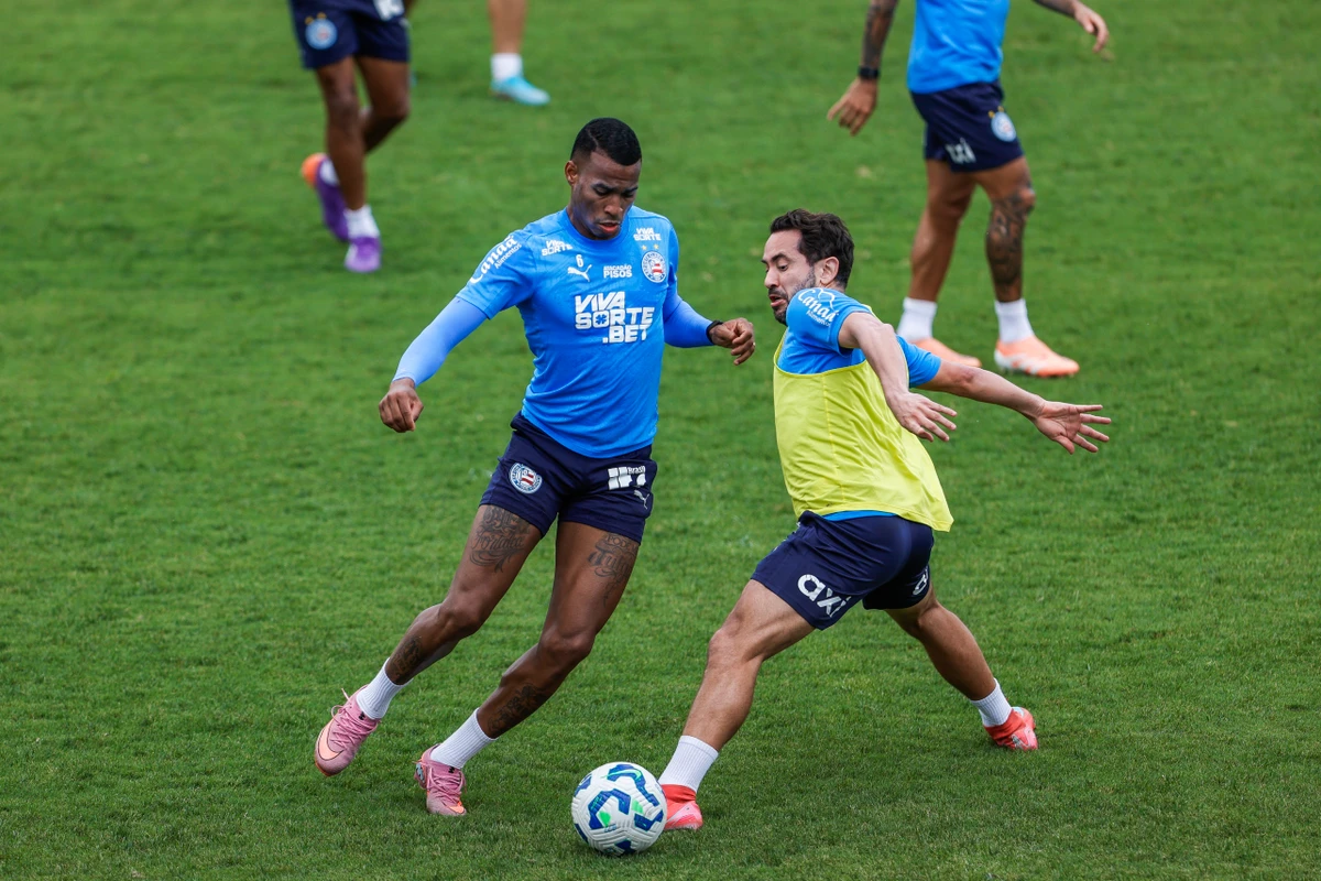 Everton Ribeiro pode voltar ao time titular do Bahia diante do Internacional