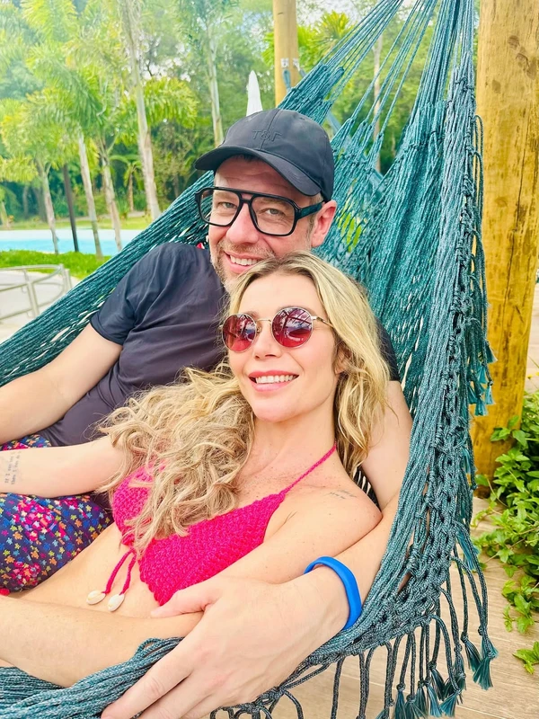 Luiza Possi é casada com o diretor de TV Cris Gomes por Reprodução/Instagram