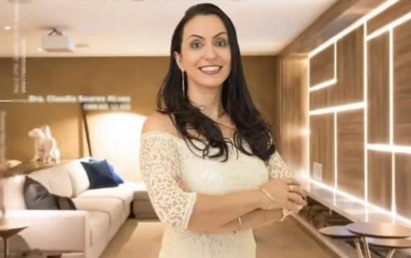 Médica suspeita de mandar matar farmacêutica é presa  por Reprodução