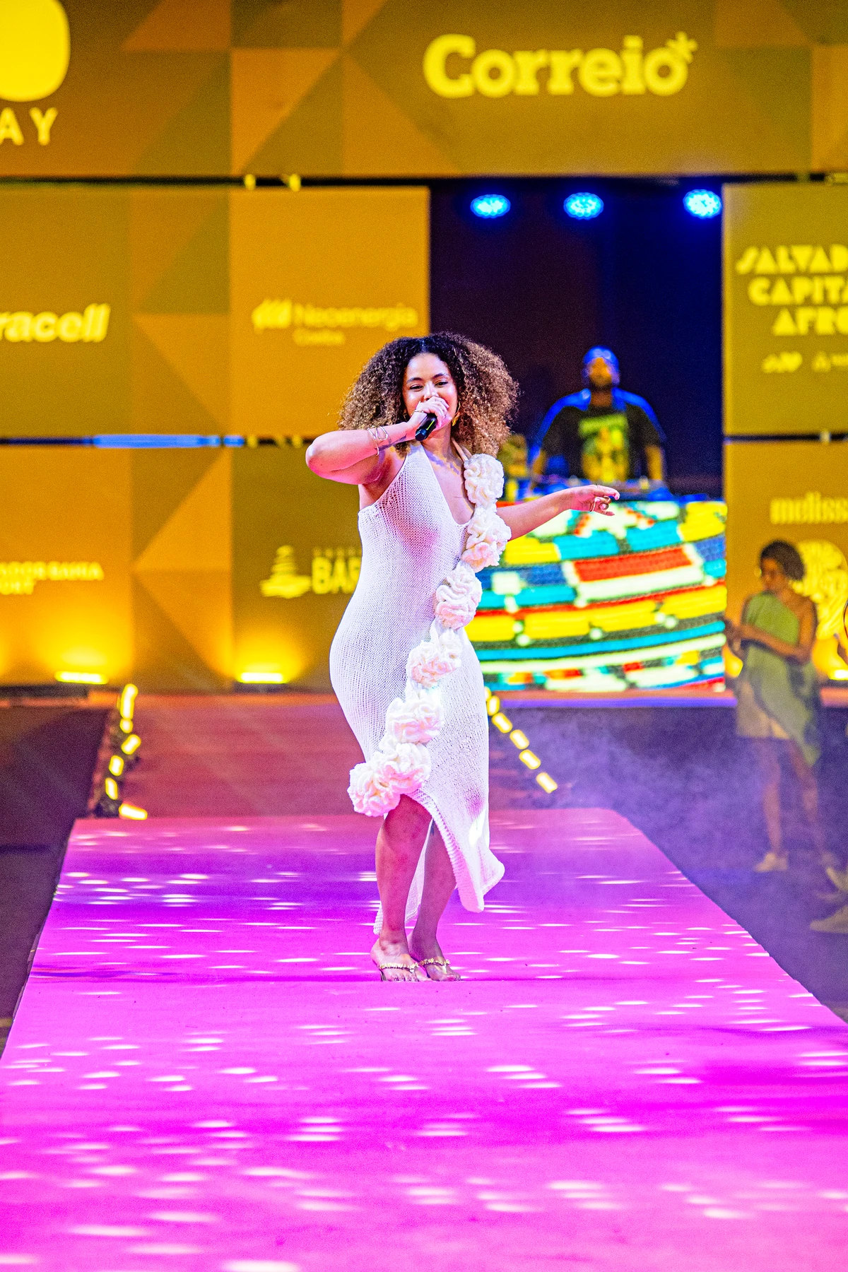 Rachel Reis por Lucas Assis e Tati Freitas