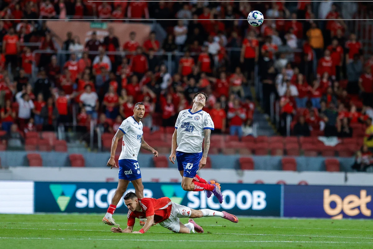 Bahia reagiu e arrancou empate em Porto Alegre por Rafael Rodrigues/E.C. Bahia