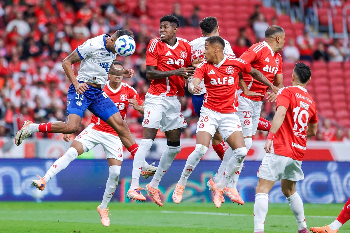Bahia reagiu e arrancou empate em Porto Alegre por Rafael Rodrigues/E.C. Bahia