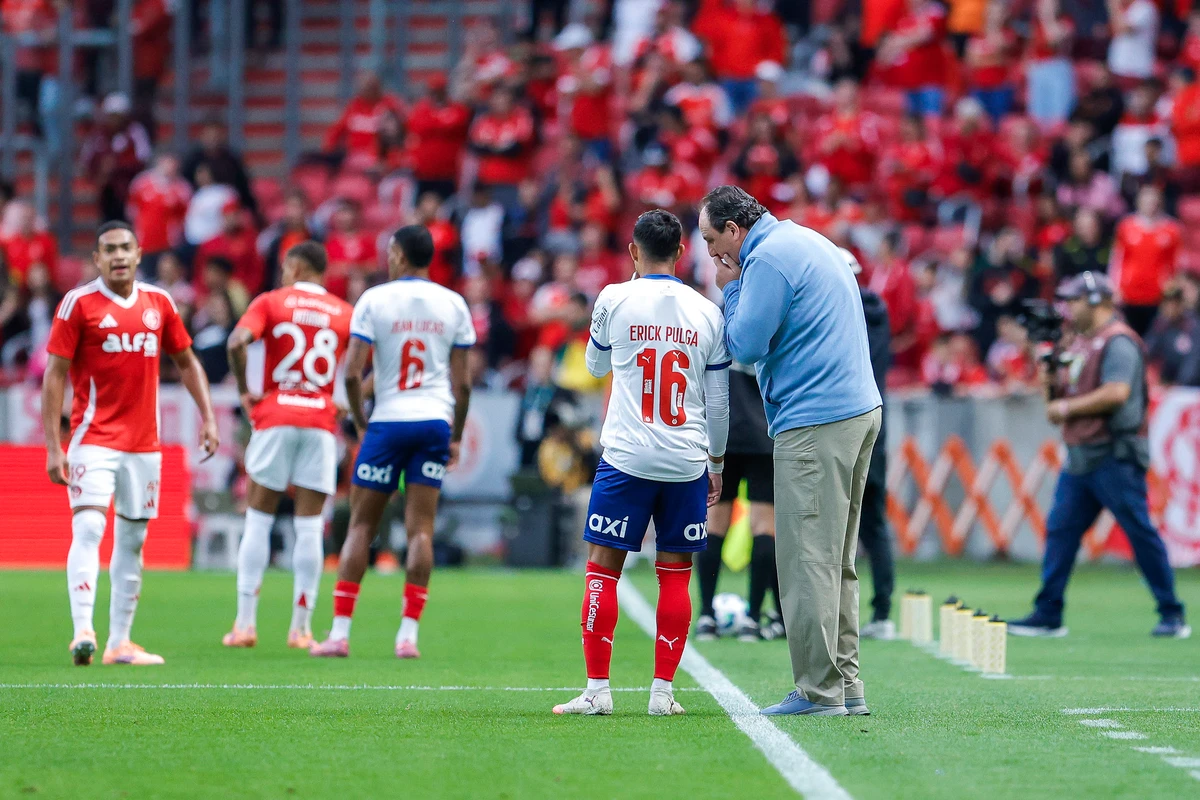 Bahia reagiu e arrancou empate em Porto Alegre por Rafael Rodrigues/E.C. Bahia