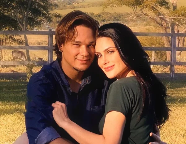 A Justiça determinou que fã seja presa caso tente se aproximar da família por Reprodução/Redes Sociais