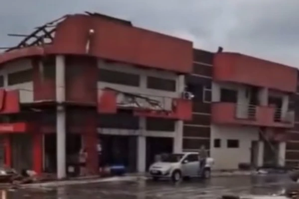Tornado no Paraná por Reprodução/ Redes sociais