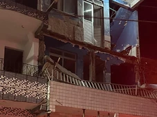 Imagem - Desabamento de marquise deixa três mortos na Mata Escura