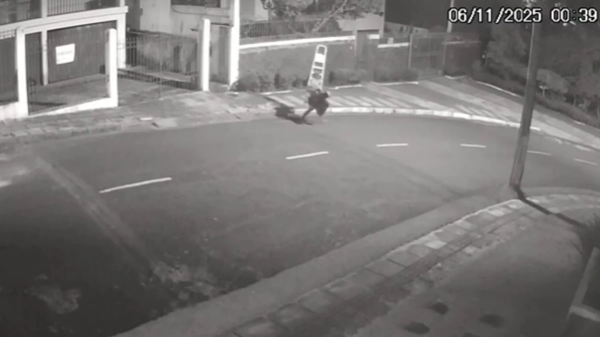 Assaltante invade casa e rouba instrumento de músico em Salvador