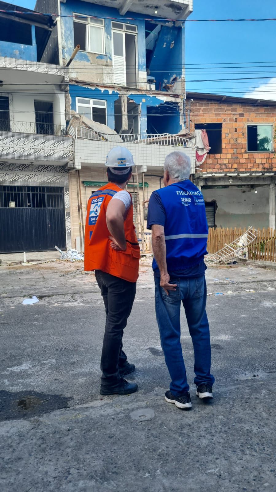 Codesal e Sedur vistoriam imóvel por Divulgação/Codesal