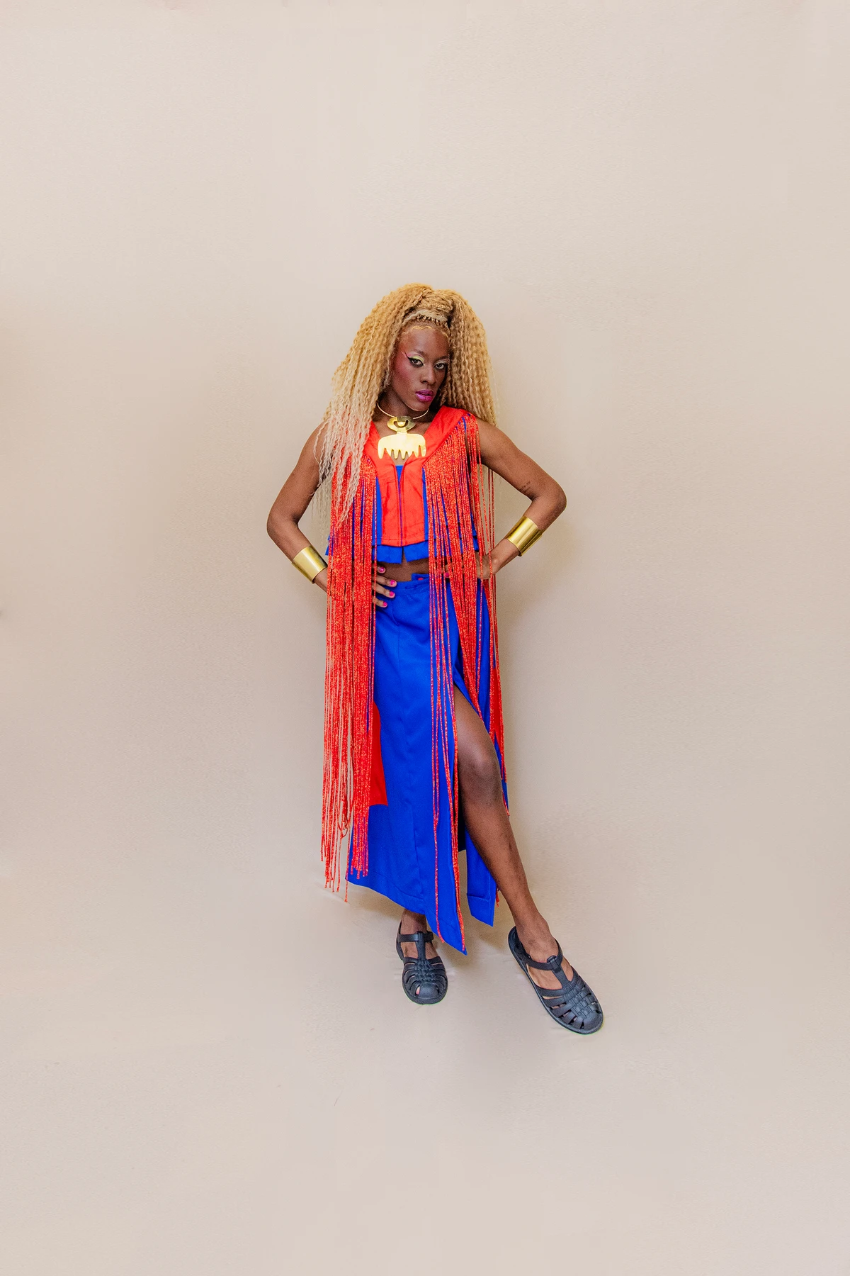 Look Incid (@incidbrasil). Acessórios: By Aninha (@byaninhamimoseacessorios). Calçado: Melissa (@clubemelissasalvadorshopping). Modelo: Paulo Arth (@pauloarth_) por Lucas Assis