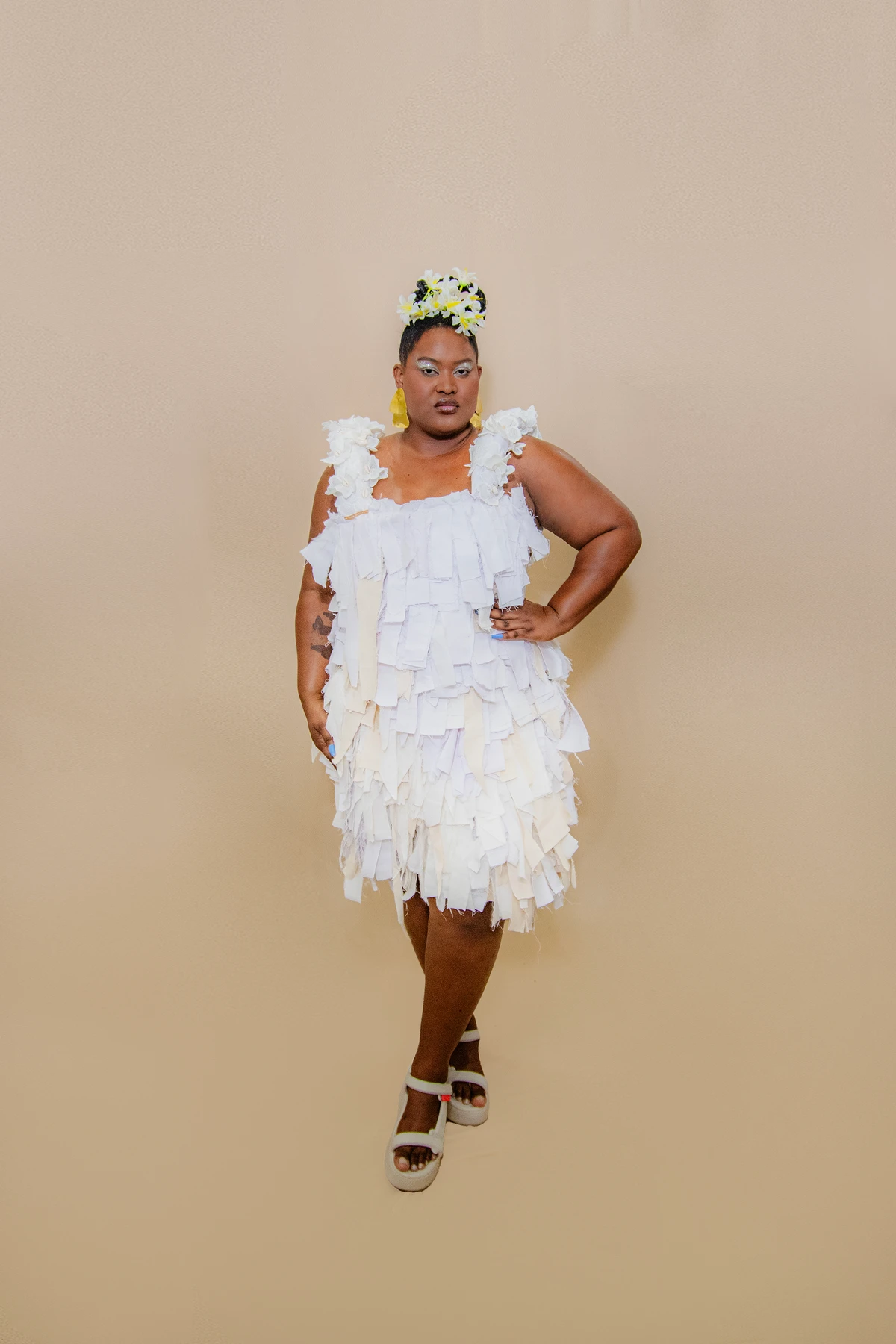 Look Lourrani Baas (@lourranibaas). Acessórios: By Aninha (@byaninhamimoseacessorios). Calçado: Melissa (@clubemelissasalvadorshopping). Modelo: Lavínia Borges (@lavy_bs) por Lucas Assis