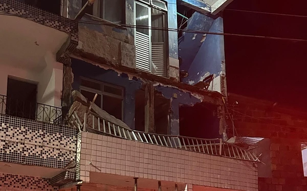 Marquise caiu na noite de ontem