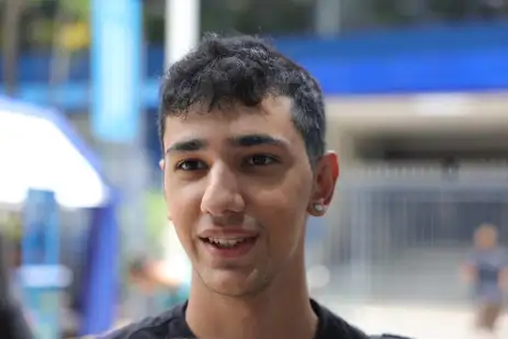 O estudante Kernus Aleksander, 18 anos, fala de sua expectativa no primeiro dia de prova  por Fabio Rodrigues-Pozzebom/ Agência Brasil