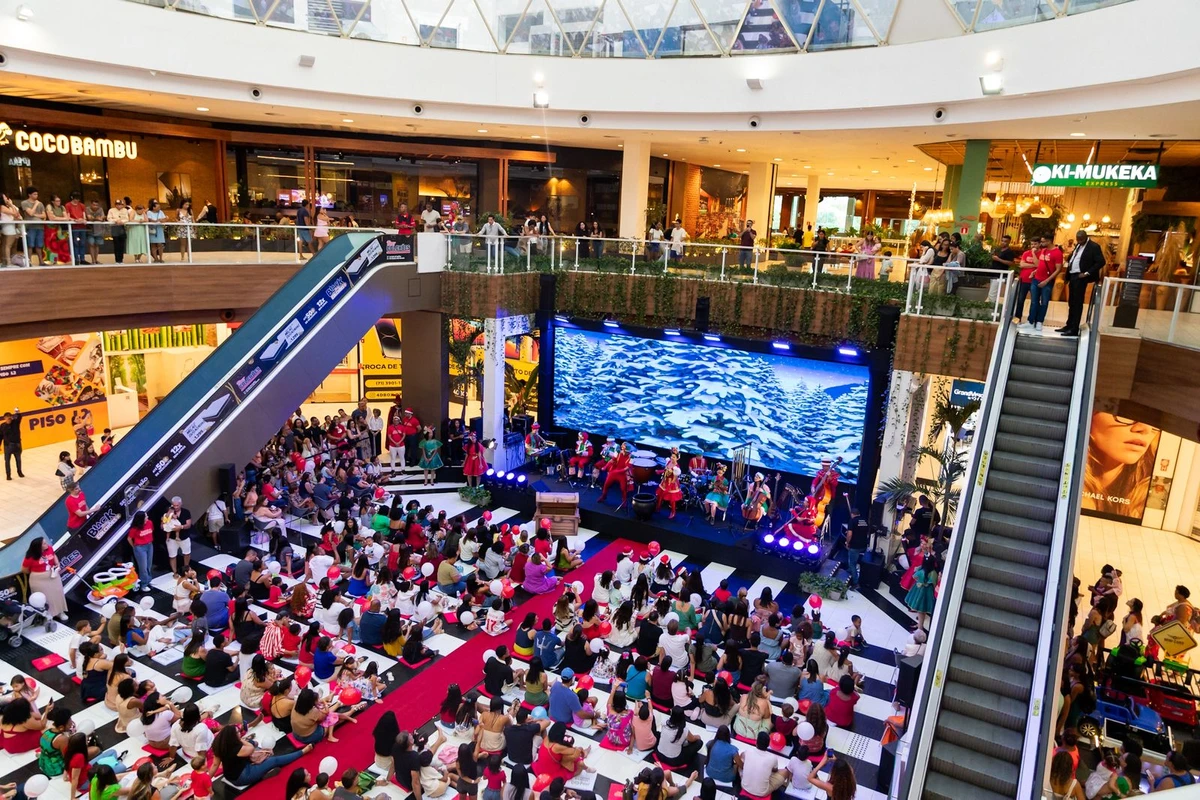 Shopping Paralela inaugurou decoração por Divulgação