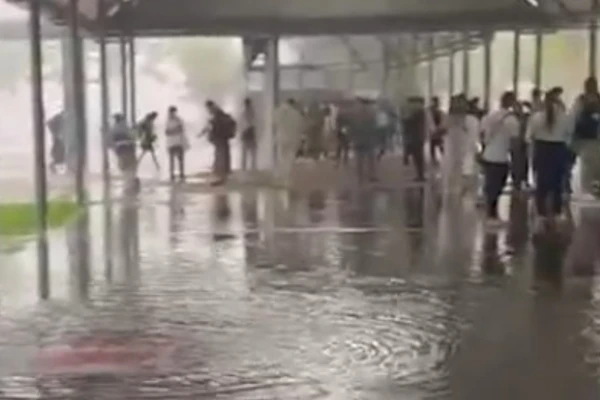 Caos: 1º dia de COP30 tem pavilhões sem energia, chuva forte e água escorrendo pelas paredes por Reprodução