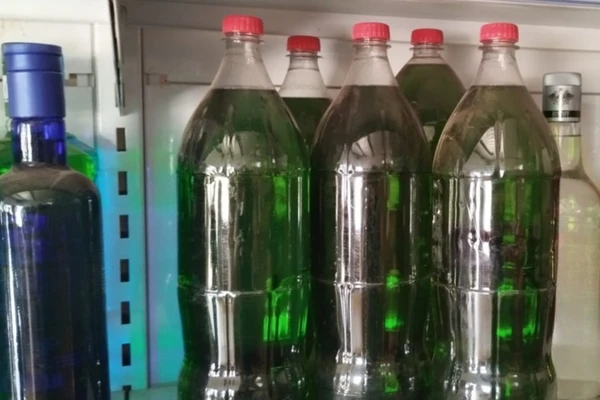 Durante a operação, duas fábricas clandestinas foram interditadas