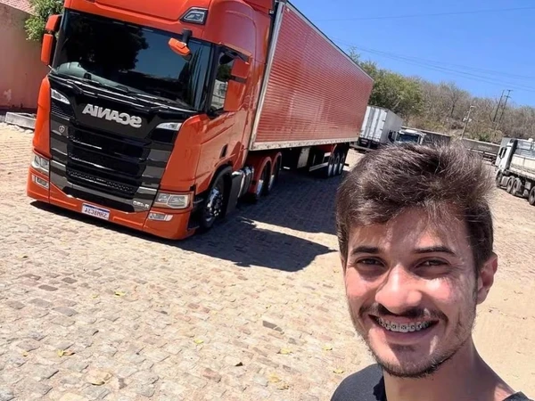 Gustavo compartilhava rotina como caminhoneiro nas redes sociais