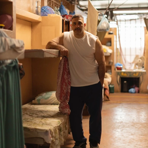 Miguel Nader como Terremoto em 'Tremembé' por Reprodução/Instagram @danielprimo @felipix 