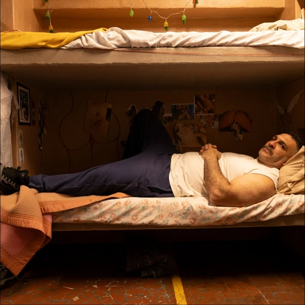 Miguel Nader como Terremoto em 'Tremembé' por Reprodução/Instagram @danielprimo @felipix 