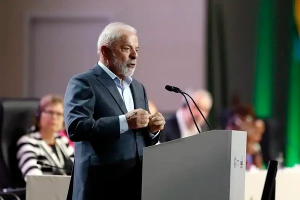 O presidente da República, Luiz Inácio Lula da Silva, fala durante a cerimônia