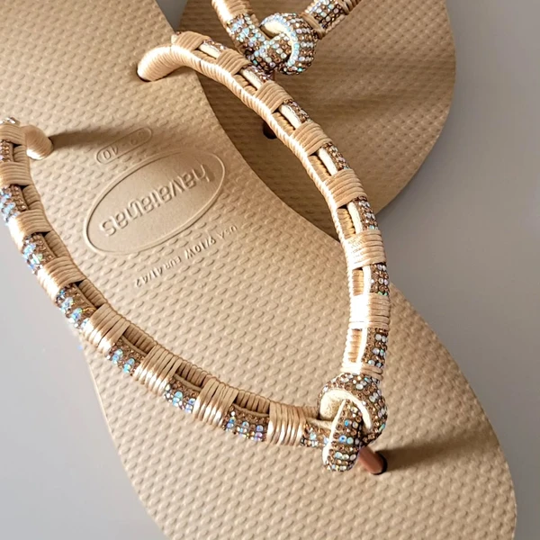 Produtos de Suzane von Richthofen por Reprodução/Redes sociais