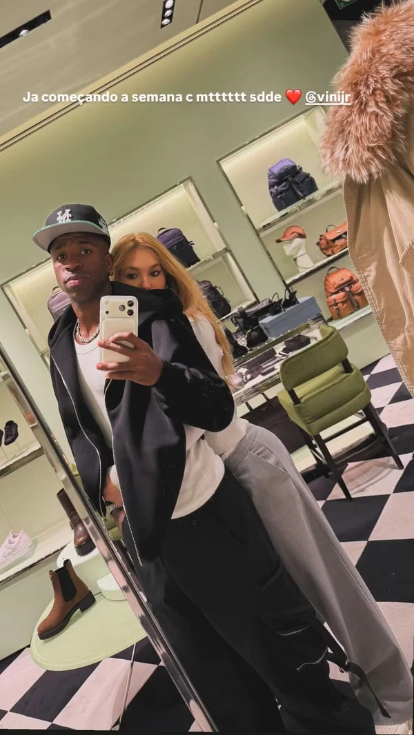 Virginia postou foto com Vini Jr. e afastou boatos de término por Reprodução/Instagram