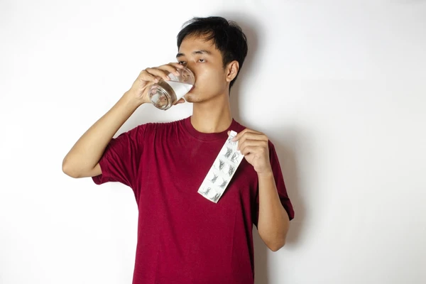  automedicação por Shutterstock