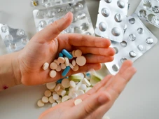 Imagem - Automedicação: riscos reais de “tomar um remedinho” por conta própria