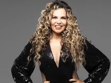 Imagem - Com novas músicas e agenda lotada, Márcia Freire inicia temporada de fim de ano com Pré-Caju e Réveillon