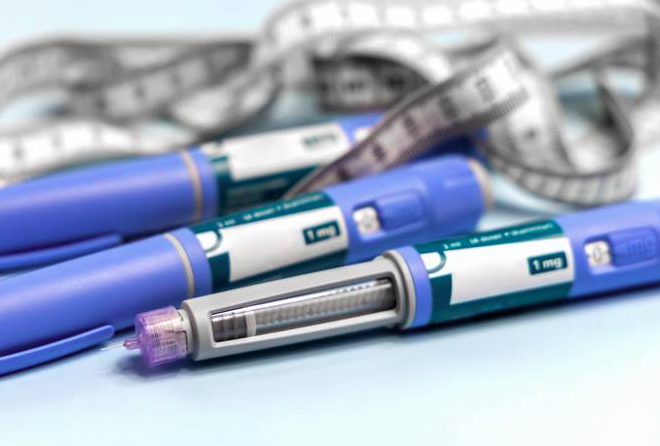 Problemas gastrointestinais são efeitos adversos das canetas emagrecedoras por Reprodução