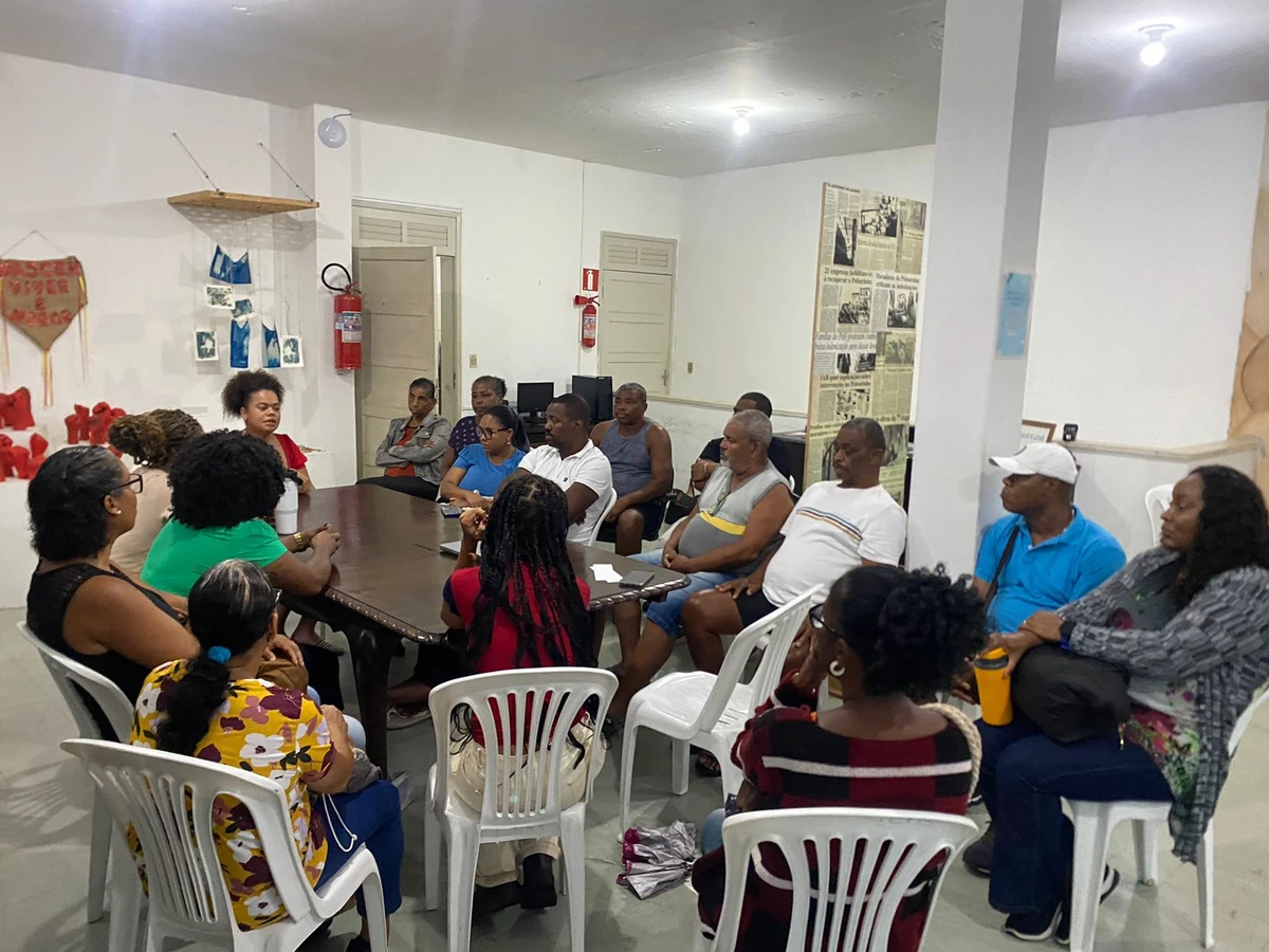 Moradores se reuniram com a imprensa para discutir próximos passos