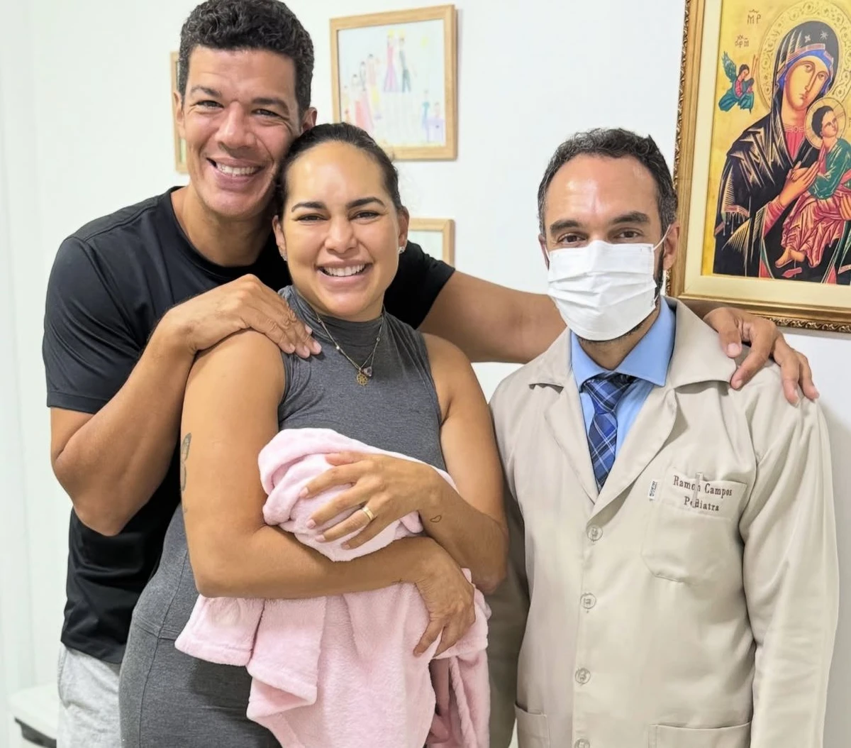 Pauliane Araújo por Reprodução