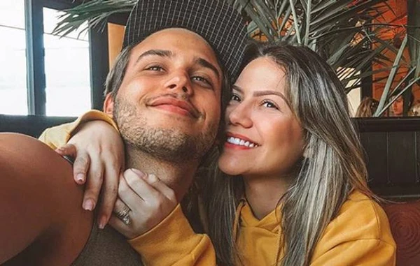 Sarah Poncio e Jonathan Couto por Reprodução