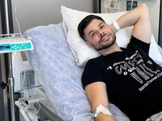 Imagem - Com câncer, ex-apresentador da Globo perde audição e faz relato comovente nas redes sociais