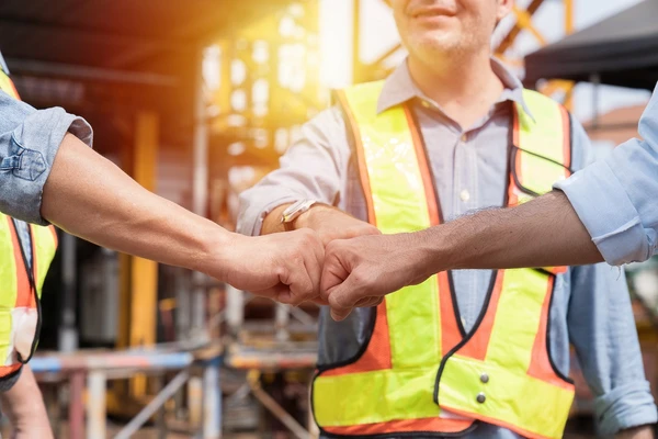 A iniciativa faz parte do Programa Reconstrução – Construindo Novas Histórias, criado pela Tenda para ampliar oportunidades de trabalho e inclusão social de imigrantes em suas obras