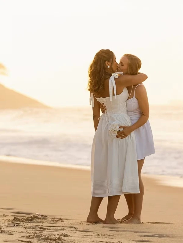 Ex-BBB Talita Araújo se casa com produtora britânica Isla Wolfe  por Reprodução/Instagram