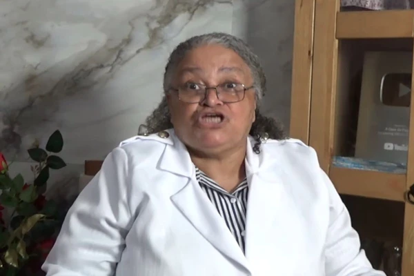 Pastora Nardir Silva também revelou que viu famosos no inferno