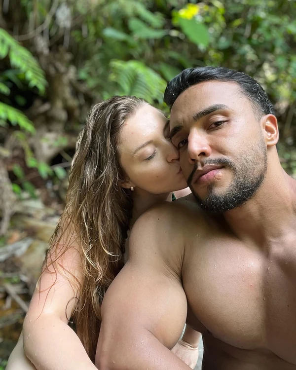 Personal de Virgínia, Michael Gomes é casado com Ana Paula Paz há quase dois anos por Reprodução/Instagram