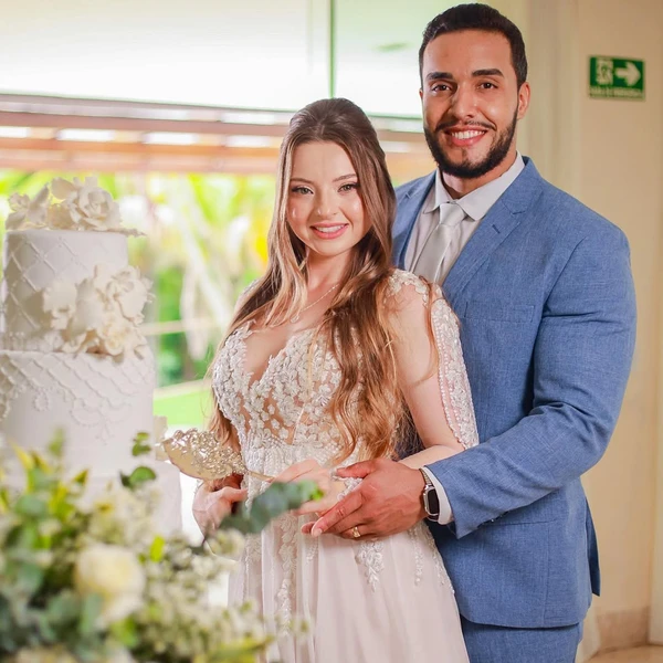 Personal de Virgínia, Michael Gomes é casado com Ana Paula Paz há quase dois anos por Reprodução/Instagram