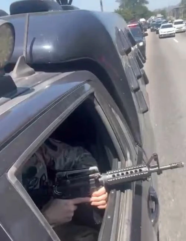 Sete chefes do tráfico do Comando Vermelho são transferidos para presídios federais  por Reprodução