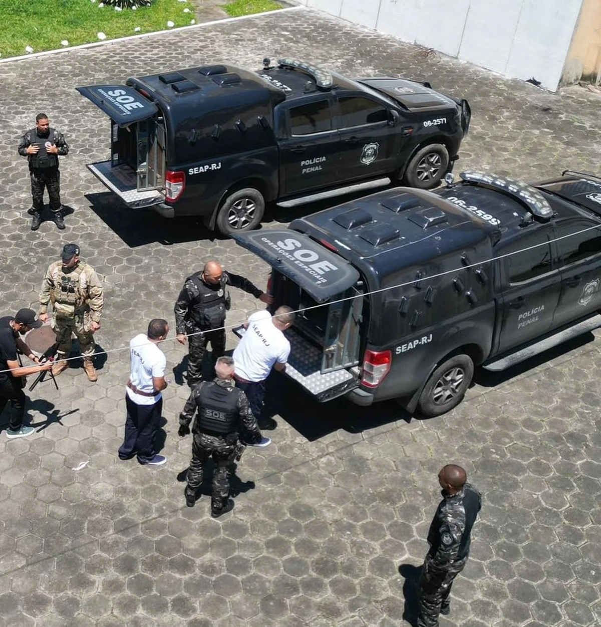 Sete chefes do tráfico do Comando Vermelho são transferidos para presídios federais  por Divulgação