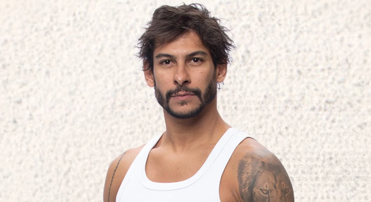 Shia Phoenix foi eliminado de A Fazenda 17 ao lado de Michelle Barros na eliminação dupla da semana por Reprodução