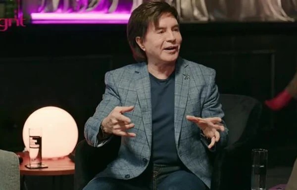 Xororó no Que História é Essa Porchat por Reprodução