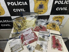 Imagem - Sete pessoas são presas e fábrica clandestina de armas é fechada na Bahia
