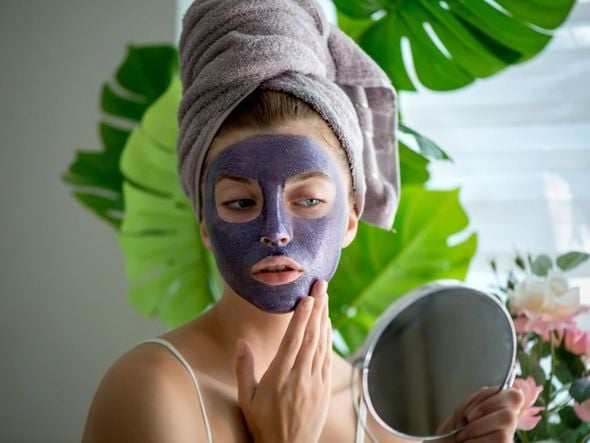Imagem - Máscara de argila roxa: conheça os benefícios e como usá-la corretamente